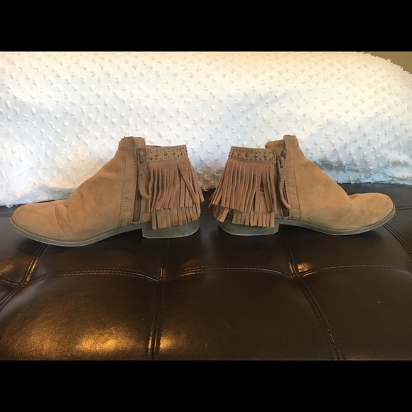 mossimo suede boots